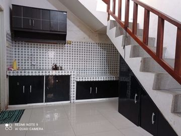 Rumah 1.5 lantai, semi furnished, hoek, mampang, pancoran mas, depok