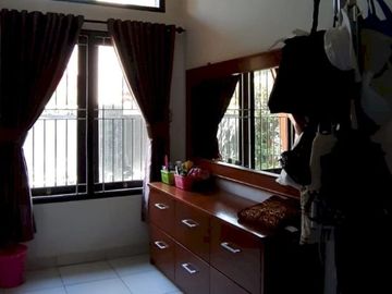 RUMAH 2 LANTAI DI KOMPLEK BUMI HARAPAN CIBIRU CILEUNYI MURAAH