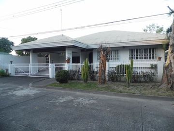 Spacious 450sq.m House and Lot for Rent in Angeles City Near