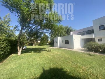 Casa en Venta en Chicureo Poniente