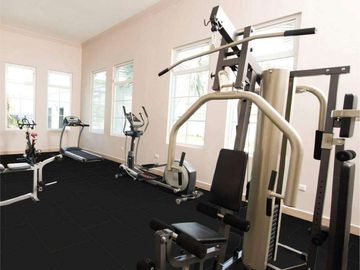 venta de Casa con buenos acabados  en Urb. Casa laguna a 5 minutos del Riocentro  Dorado