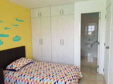 venta de Casa con buenos acabados  en Urb. Casa laguna a 5 minutos del Riocentro  Dorado