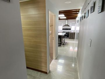 Venta casa 4 ambientes en Lomas del Mirador