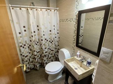 Venta casa 4 ambientes en Lomas del Mirador