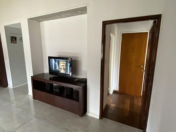 Venta casa 4 ambientes en Lomas del Mirador
