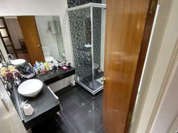 Venta casa 4 ambientes en Lomas del Mirador