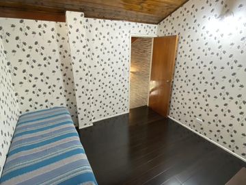 Venta casa 4 ambientes en Lomas del Mirador