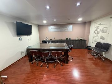 VENTA DE INMUEBLE COMERCIAL EN UBICACIÓN ESTRATÉGICA