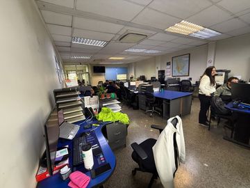 VENTA DE INMUEBLE COMERCIAL EN UBICACIÓN ESTRATÉGICA