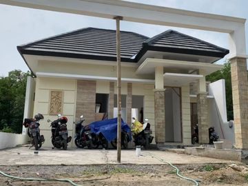 RUMAH CANTIK TIPE BESAR HANYA 4 KILOMETER KE ALUN - ALUN WATES