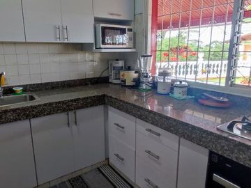 casa en venta en el carmen. Cod V16147