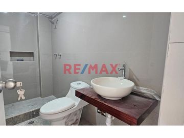 FOTOS EN PRODUCCIÓN AUDIOVISUAL

🏡 ¡Departamento de Estreno en Venta – 4to Piso con Excelente Ubicación en La Noria!
📍 Ubicación: Calle Cristóbal L