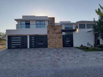 CASA EN VENTA EN COUNTRY CLUB GRAN JARDIN LEÓN GUANAJUATO