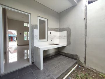 DIJUAL RUMAH SIAP HUNI DI PERBATASAN JOGJA-KLATEN HANYA 400JUTAAN