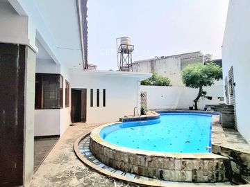 Disewakan Rumah Mewah Asri Ada Swimming Pool Di Puri Bintaro