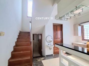 Disewakan Rumah Mewah Asri Ada Swimming Pool Di Puri Bintaro
