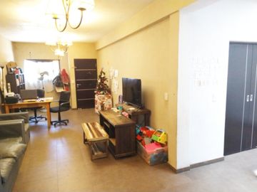 Casa en venta en Avellaneda Oeste