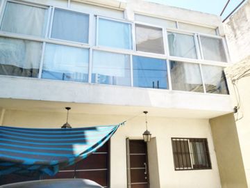 Casa en venta en Avellaneda Oeste