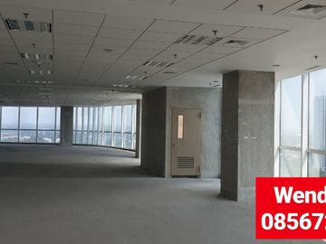 STRATEGIC OFFICE SPACE at MANHATTAN SQUARE 379sqm (DISEWA)
