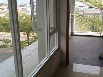 Rumah Cluster Cimahi 100m ke SMK Kesehatan diskon 25juta.