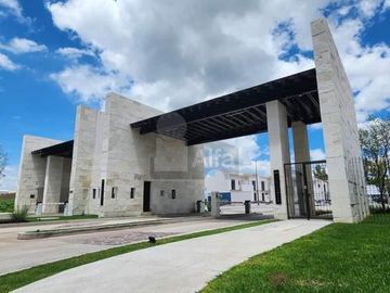 Casa en Venta en Frac. Villa Asturiana, León. Gto a 700mt del puente del Milenio Modelo ONIS, al Sur