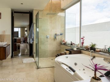 Casa en venta en Cali. Cod V5633