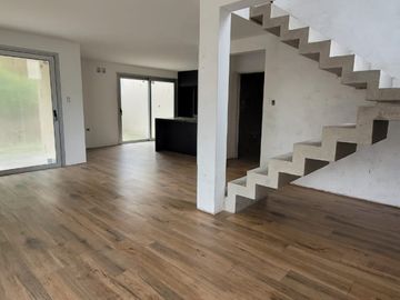 VENTA - CASA 4 HABITACIONES - BARRIO CERRADO TORTUGUITAS