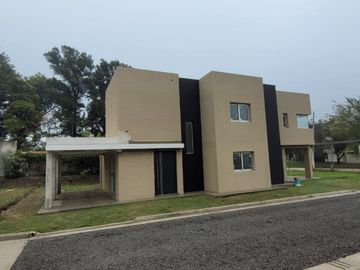 VENTA - CASA 4 HABITACIONES - BARRIO CERRADO TORTUGUITAS