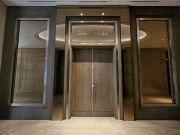Dijual Apartemen District 8 @Senopati 3+1 BR (Size 228 Sqm) TERMURAH 14,5 MILIAR SEBELUM TERJUAL – CONTACT: 08777889----