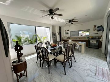 Casa en venta una planta en Mérida Yucatán, Privada Bosques de Conkal