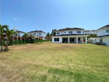 VENTA DE CASA DE PLAYA EN BIJAO BEACH AND CLUB, SAN CARLOS