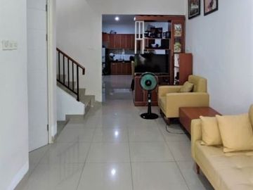 Rumah Semi Furnished Cluster Adara Kota Harapan Indah Bekasi