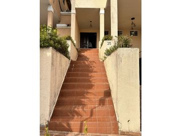 VENTA CASA EN ALTOS DEL BOSQUE - BARRIADA EL DORAL - PANELES SOLARES