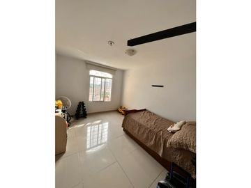 VENTA CASA EN ALTOS DEL BOSQUE - BARRIADA EL DORAL - PANELES SOLARES