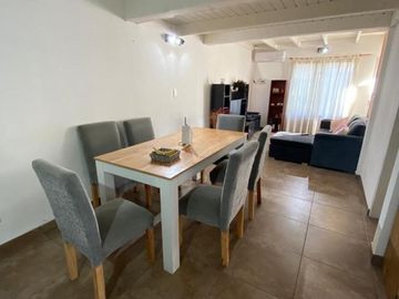 VENTA IMPECABLE DUPLEX EN BARRIO CERRADO