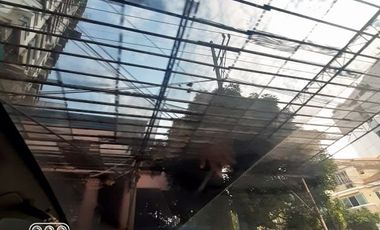 2 Bedroom w/ Parking For Sale in Valencia Hills Quezon City