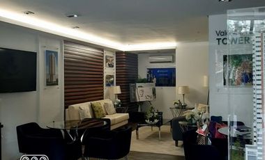 2 Bedroom w/ Parking For Sale in Valencia Hills Quezon City