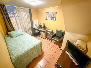 Casa 5D2B Dormitorios Amplios a 5 min Metro Las Mercedes