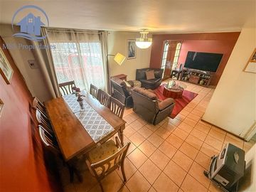 Casa 5D2B Dormitorios Amplios a 5 min Metro Las Mercedes
