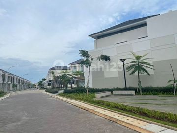 Disewakan Rumah Pik2