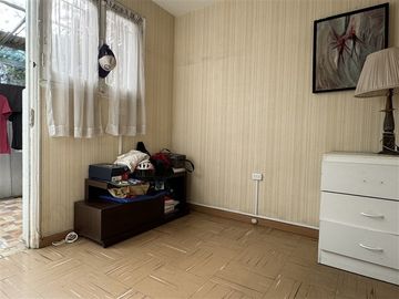 VENTA DE CASA EN ÑUÑOA 4 dorm., 2Baños, Metro Ñuñoa L3 y L6