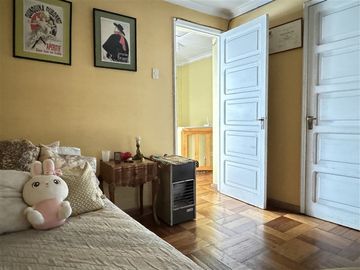 VENTA DE CASA EN ÑUÑOA 4 dorm., 2Baños, Metro Ñuñoa L3 y L6