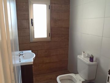 Nuevo VALOR Piso a estrenar de 4 amb. con coch. Edificio (3 años) con PISCINA Y AMPLIO SUM CON PARRILLA. POSIBILIDAD DE PERMUTA POR UNA CASA EN BANFIE