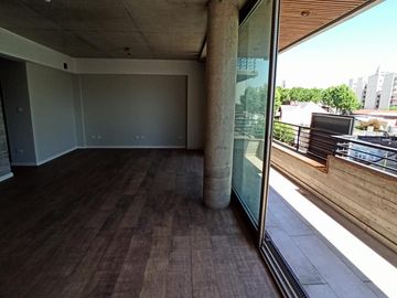 Nuevo VALOR Piso a estrenar de 4 amb. con coch. Edificio (3 años) con PISCINA Y AMPLIO SUM CON PARRILLA. POSIBILIDAD DE PERMUTA POR UNA CASA EN BANFIE