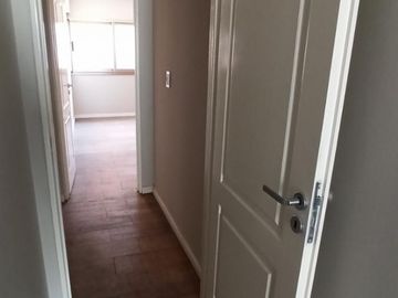 Nuevo VALOR Piso a estrenar de 4 amb. con coch. Edificio (3 años) con PISCINA Y AMPLIO SUM CON PARRILLA. POSIBILIDAD DE PERMUTA POR UNA CASA EN BANFIE
