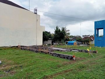 The Palm Hunian 2 Lantai View Merapi 300 Jutaan dekat Jl Manisrenggo