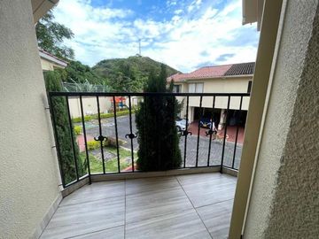 casa en venta en cuarto de legua - guadalupe. Cod V18336
