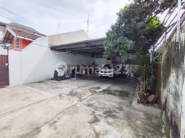 Murah Rumah Nyaman 2 Kavling Dekat Stadion Manahan Solo