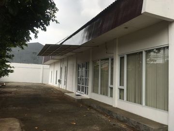 Dijual Gudang kecil, masuk truk di Kemanggisan, Jakarta Barat