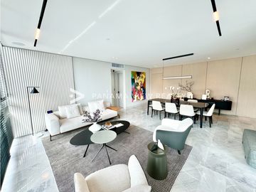 THE IVY / SANTA MARIA / VENTA